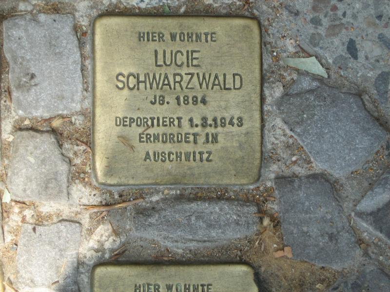 Stolperstein für Lucie Schwarzwald, Foto: MTS