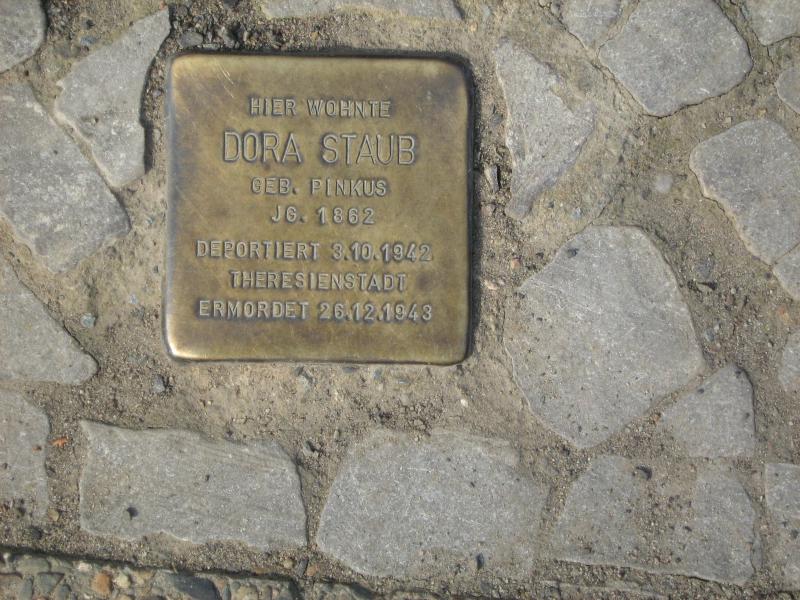 Stolperstein für Dora Staub. Copyright: MTS