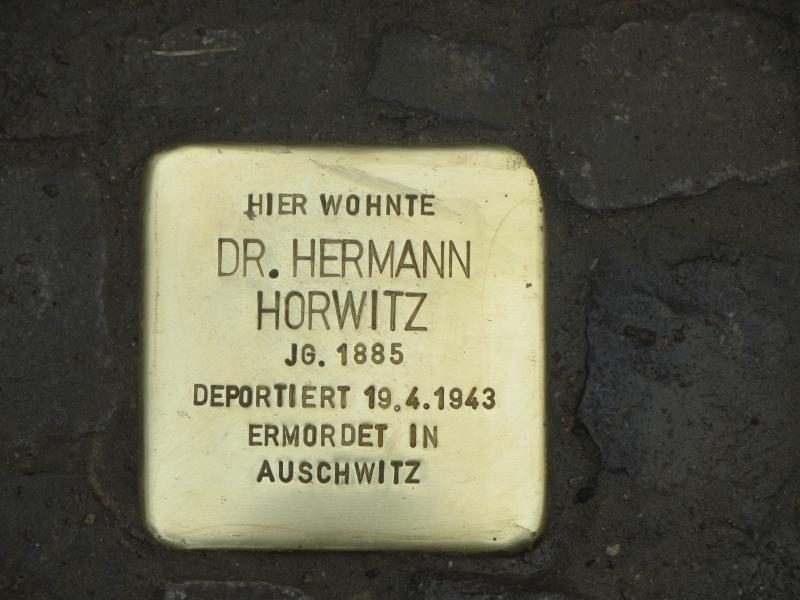 Stolperstein Dr. Herman Horwitz © Initiative Charlottenburg-Wilmersdorf, April 2013
