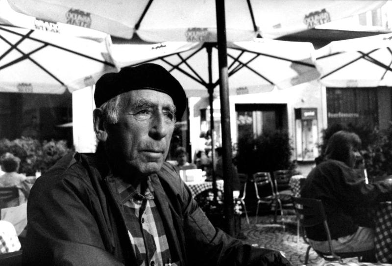 Stolpersteine für David, Cecilie, Edith und Hildegard Robinski.