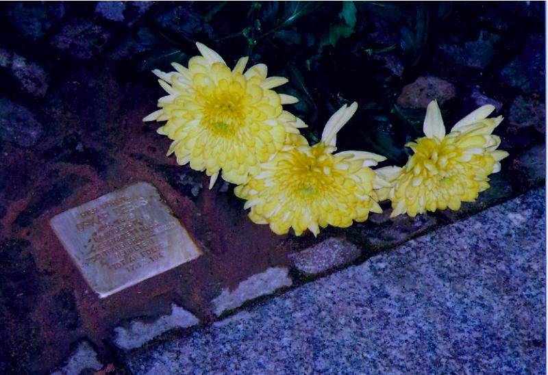 Stolperstein für Oskar Debus.