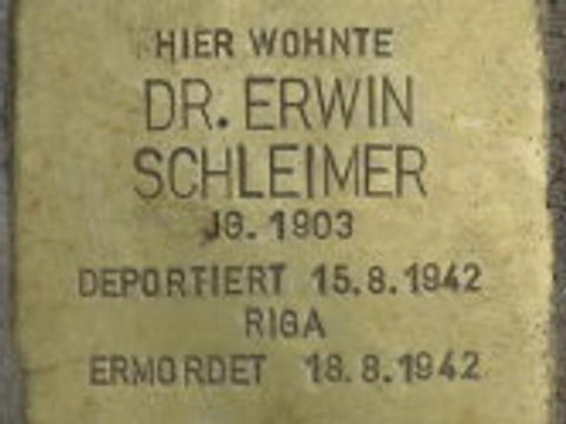 Stolperstein Dr. Erwin Schleimer, Bild: H.-J. Hupka 