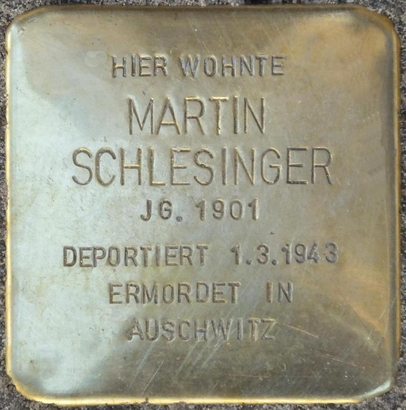 Stolperstein für Martin Schlesinger, Foto: Stolpersteine-Initiative CW, H.j. Hupka, 2014 Adolf Hanau, Foto: Stolpersteine-Initiative CW, H.j. Hupka, 2014