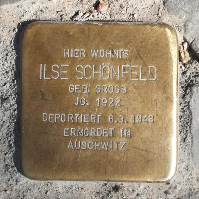 Stolperstein für Ilse Schönfeld © Dennis Basaldella
