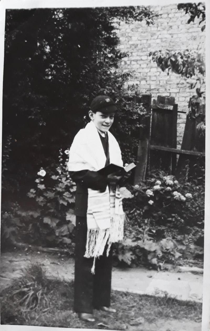 Siegmar Klainberg / Sid Kaye kurz nach seiner Ankunft in England (c) Helen Harvey, Simon Kaye, Sarah Goodyear