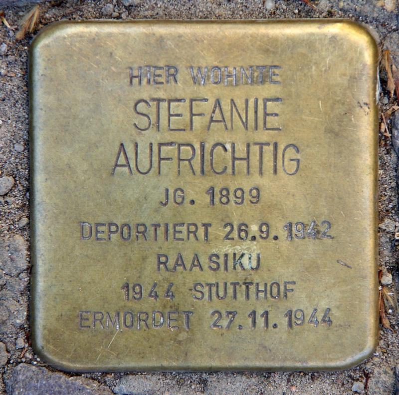 Stefanie Aufrichtig © OTFW