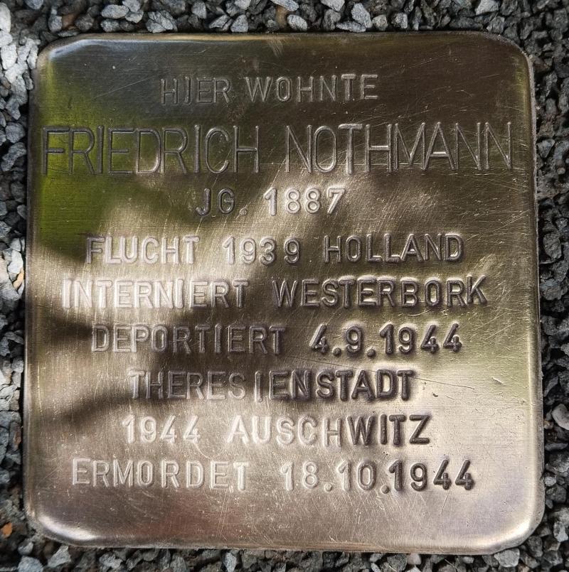 Nach der Verlegung vor Hausummer 16