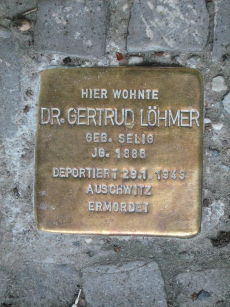 Stolperstein für Dr. Gertrud Löhmer. Copyright: MTS