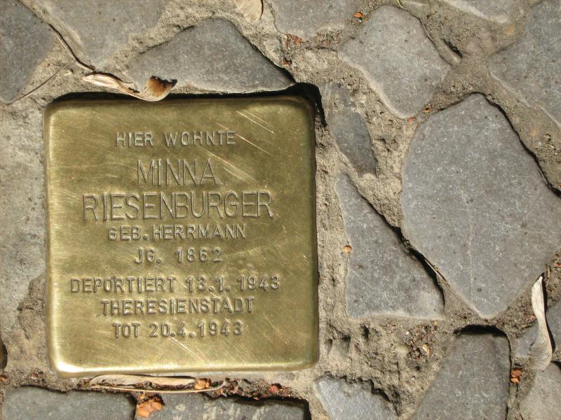 Stolperstein für Minna Riesenburger. Copyright: MTS