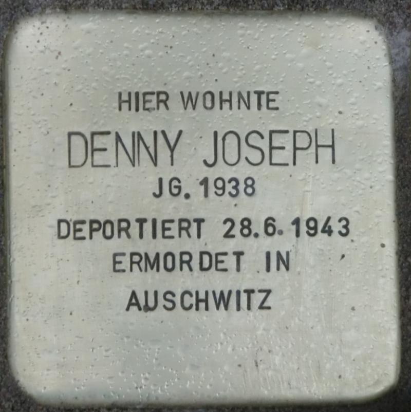 Stolperstein Theodor Lowenthal © Susann Loewenthal Lourenco, 10.10.2013