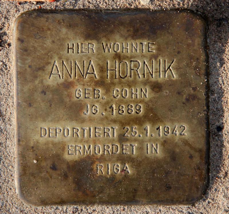 Stolperstein für Anna Hornik.