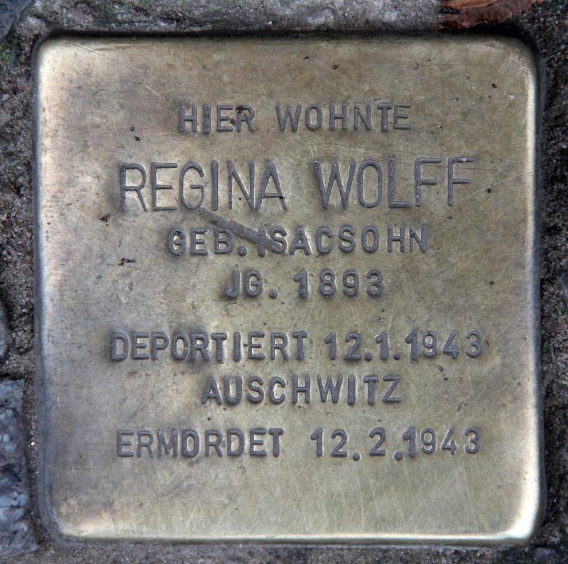 Stolperstein für Regina Wolff.