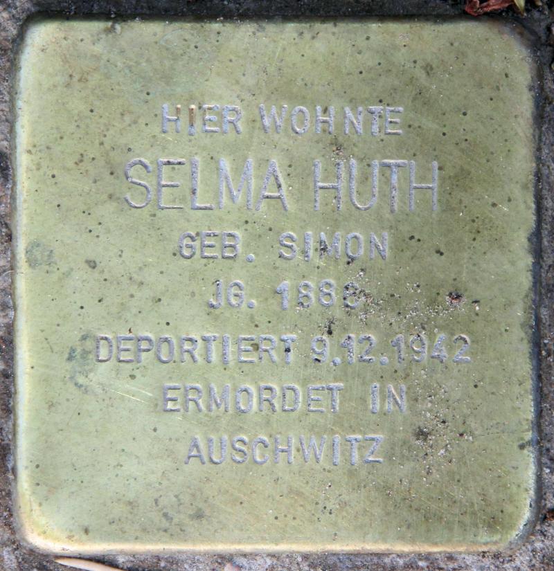 Stolperstein für Selma Huth.