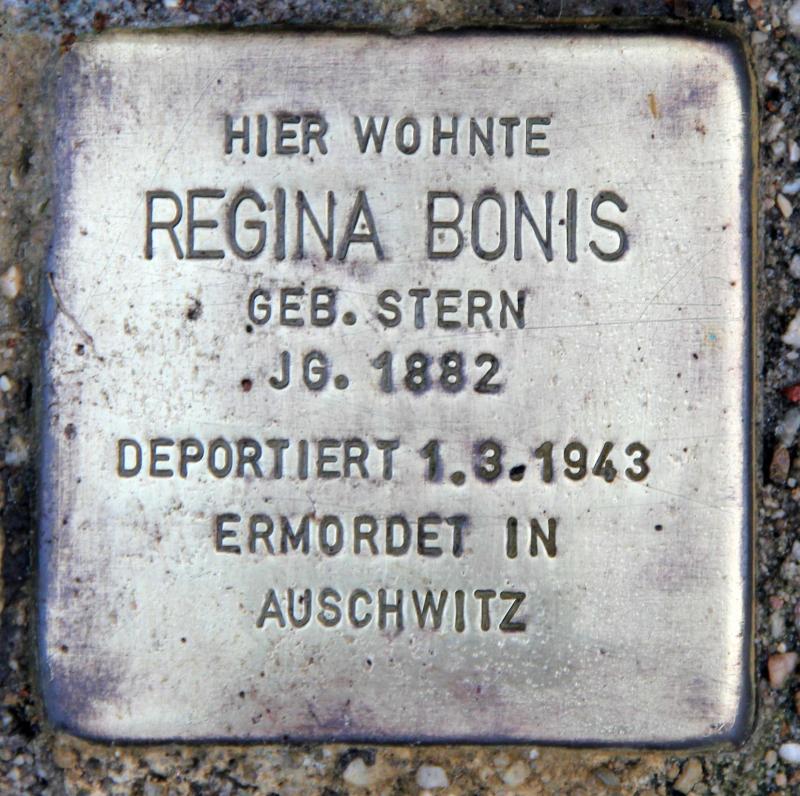 Stolperstein für Regina Bonis.