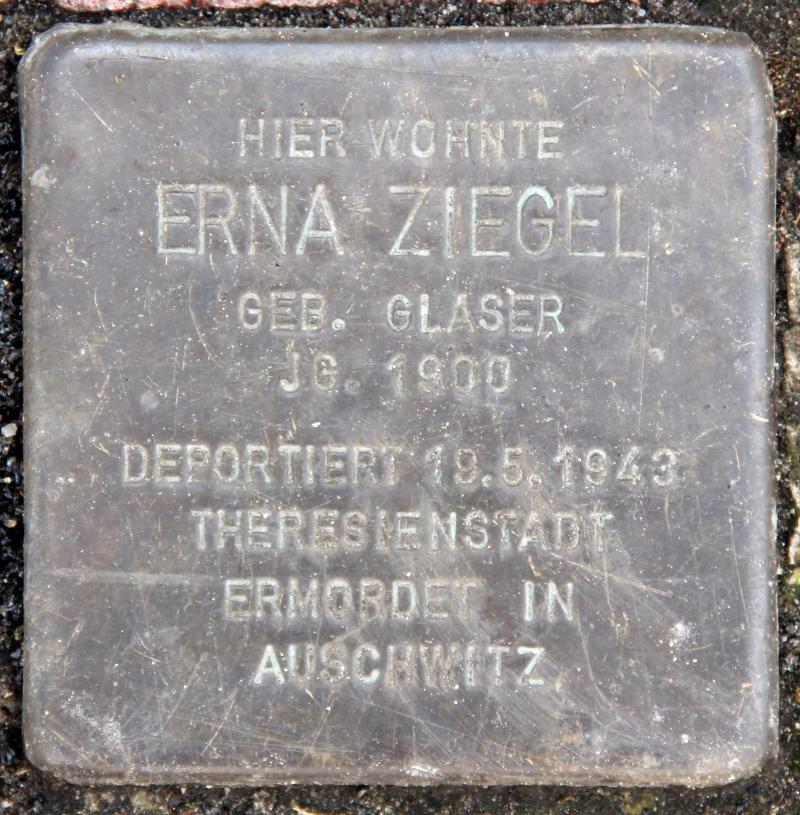 Stolperstein für Erna Ziegel.