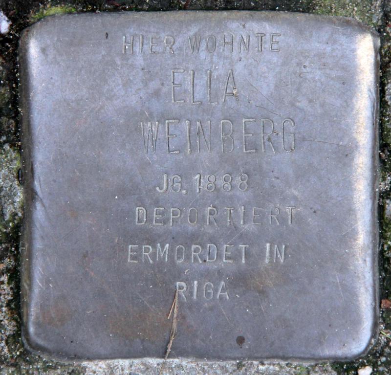 Stolperstein für Ella Weinberg.