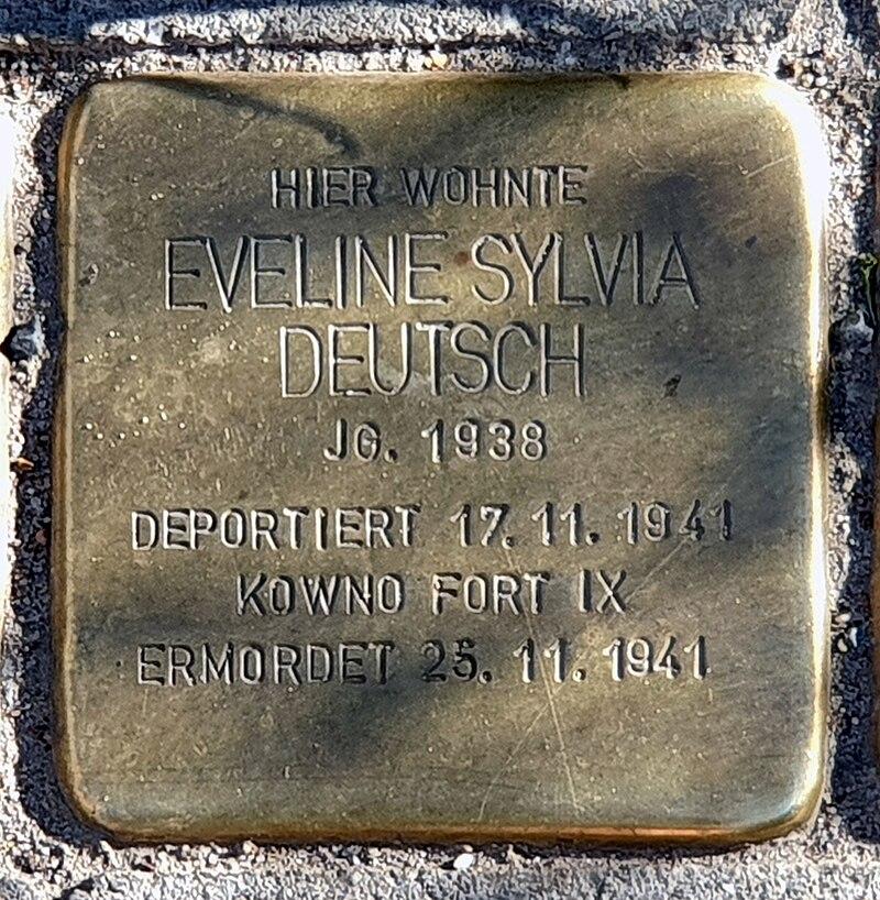 Stolperstein  Eveline  Deutsch, Foto: OFTW