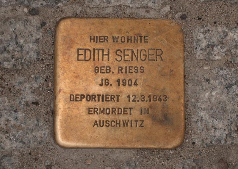 Stolperstein für Edith Senger, Foto:  A. Bukschat & C. Flegel