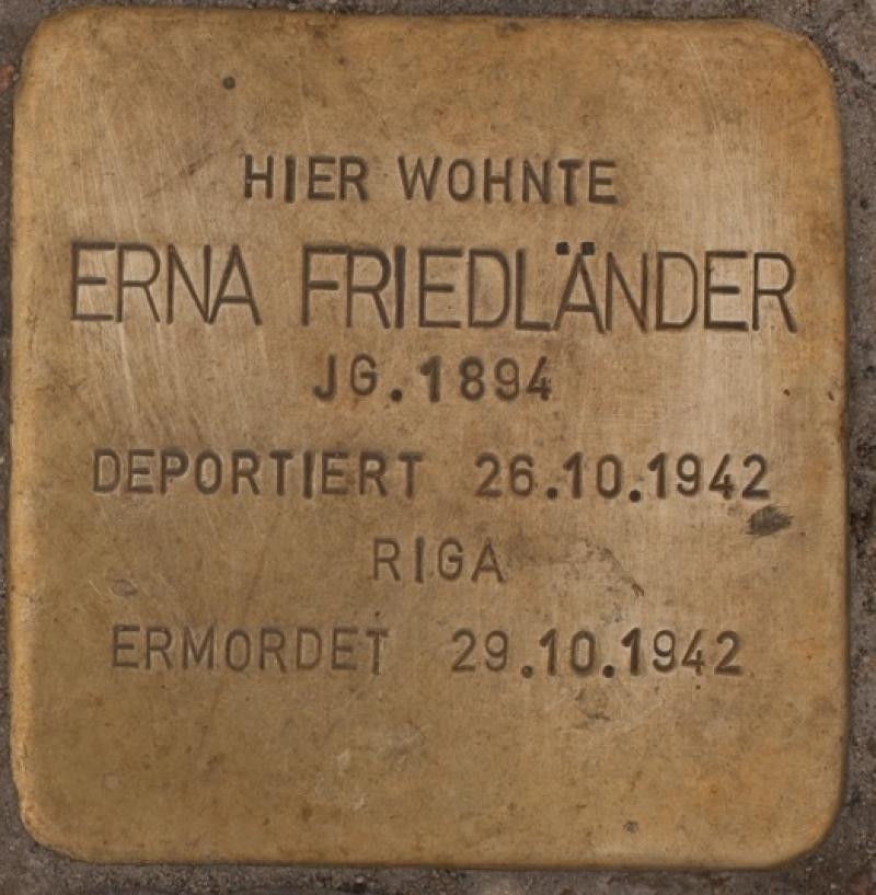 Stolperstein Erna Friedländer - Foto: A. Bukschat & C. Flegel