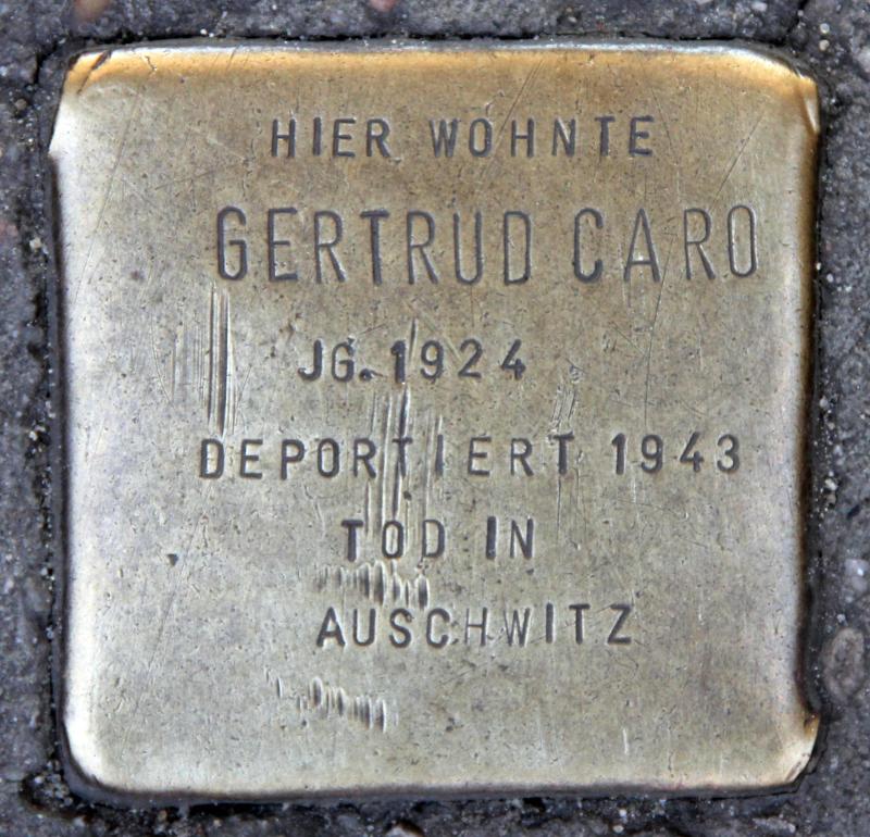 Stolperstein für Gertrud Caro.