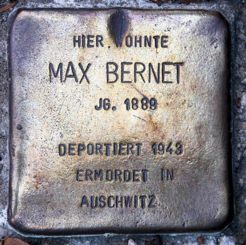 Stolperstein für Max Bernet.