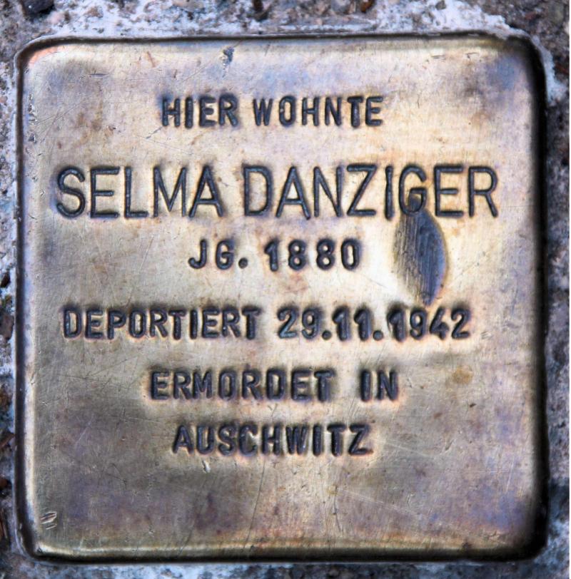 Stolperstein für Selma Danziger.
