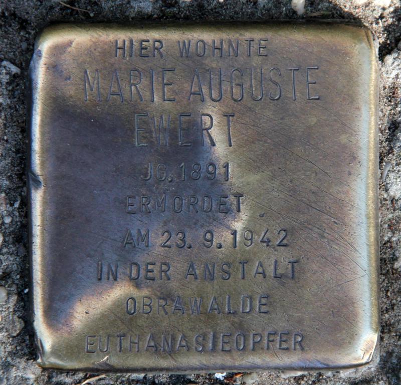 Stolperstein für Marie Ewert.