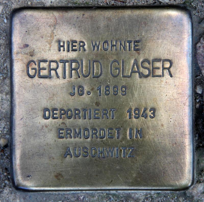 Stolperstein für Gertrud Glaser.