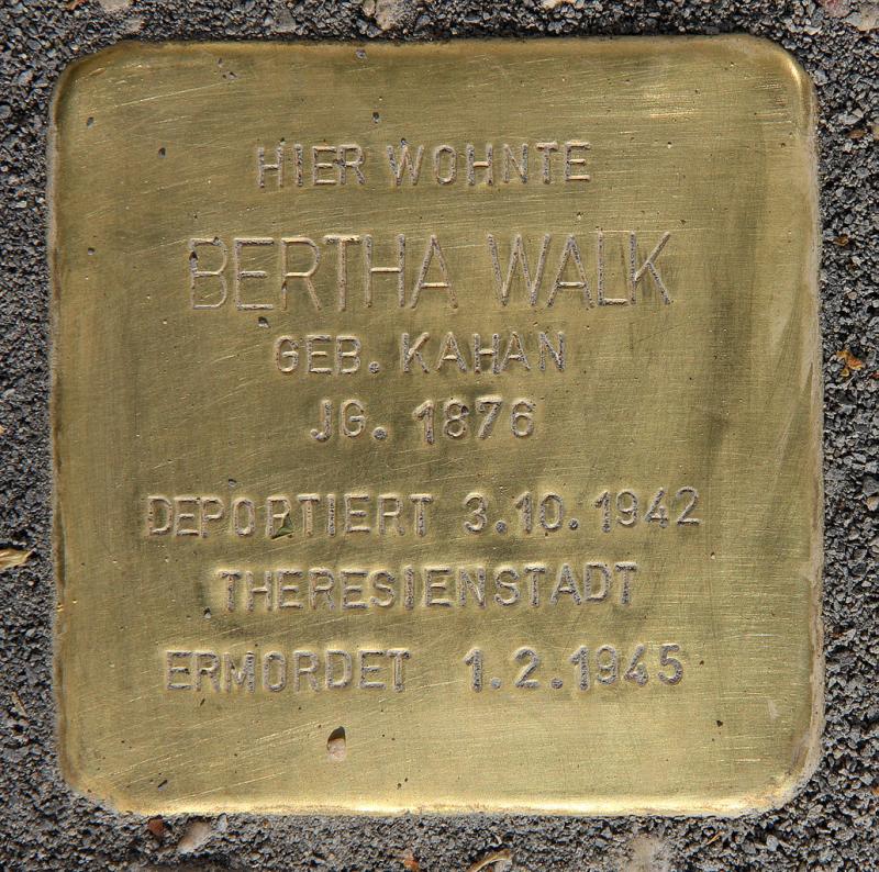 Stolperstein für Bertha Walk