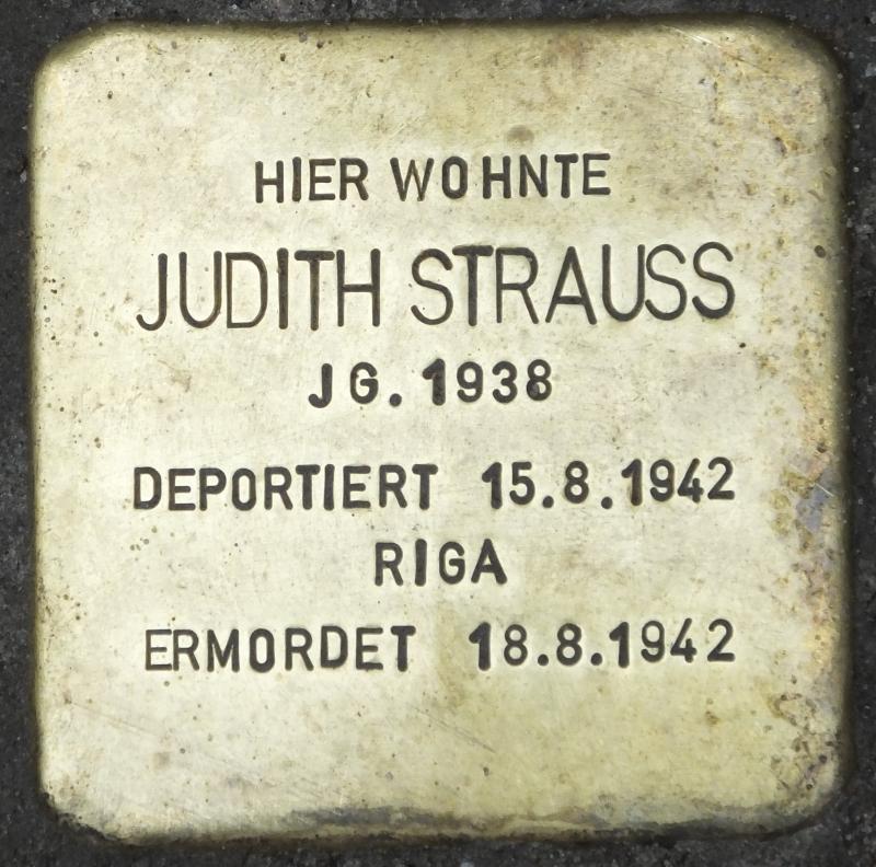 Stolperstein Judith Strauss© Initiative Charlottenburg-Wilmersdorf, April 2013ative Charlottenburg-Wilmersdorf, April 2013
