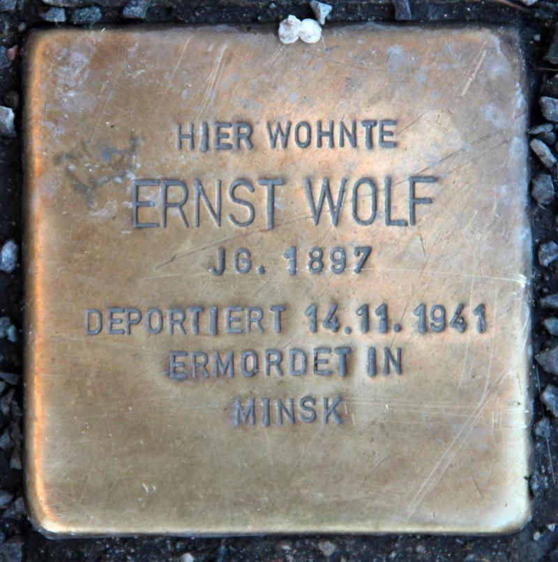 Stolperstein für Ernst Wolf.