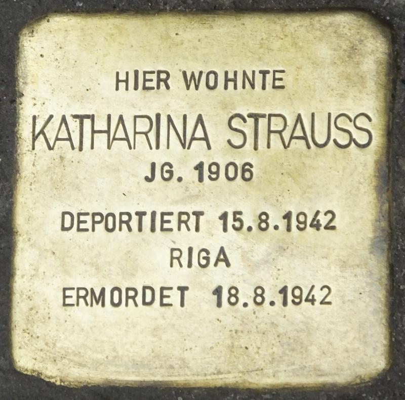 Stolperstein Katharina Strauss© Initiative Charlottenburg-Wilmersdorf, April 2013ative Charlottenburg-Wilmersdorf, April 2013