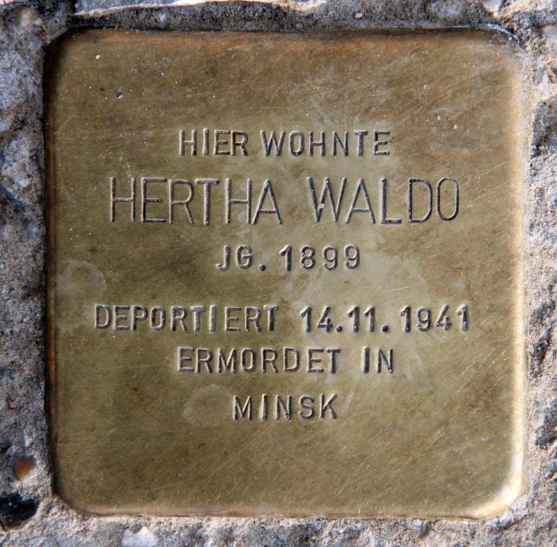 Stolperstein für Hertha Waldo.