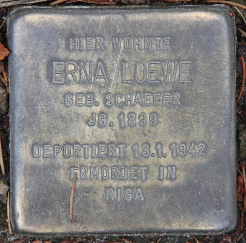 Stolperstein für Erna Loewe.
