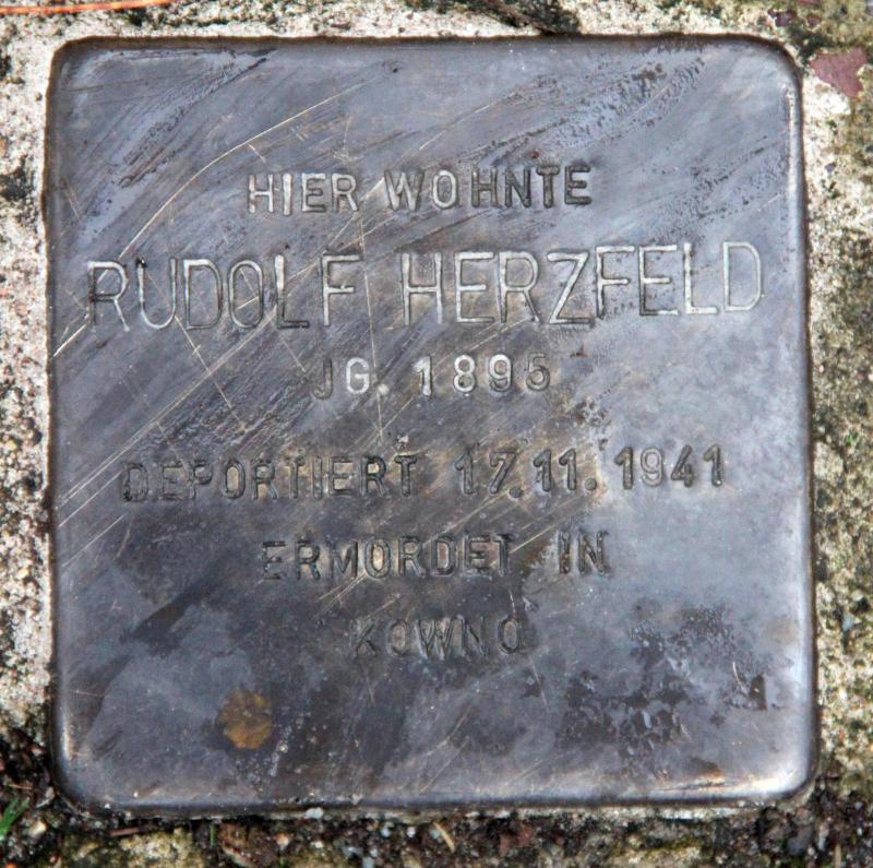 Stolperstein für Rudolf Herzfeld.