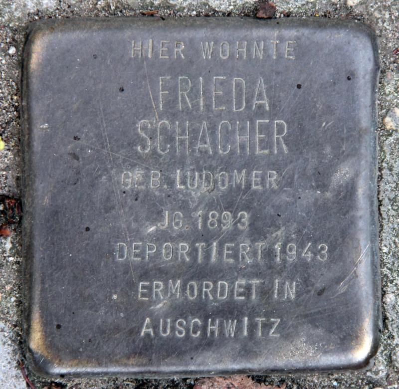 Stolperstein für Frieda Schacher.