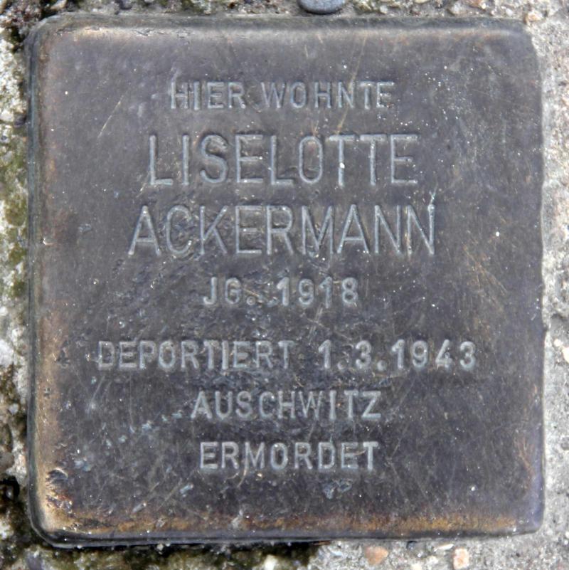 Stolperstein für Liselotte Ackermann.
