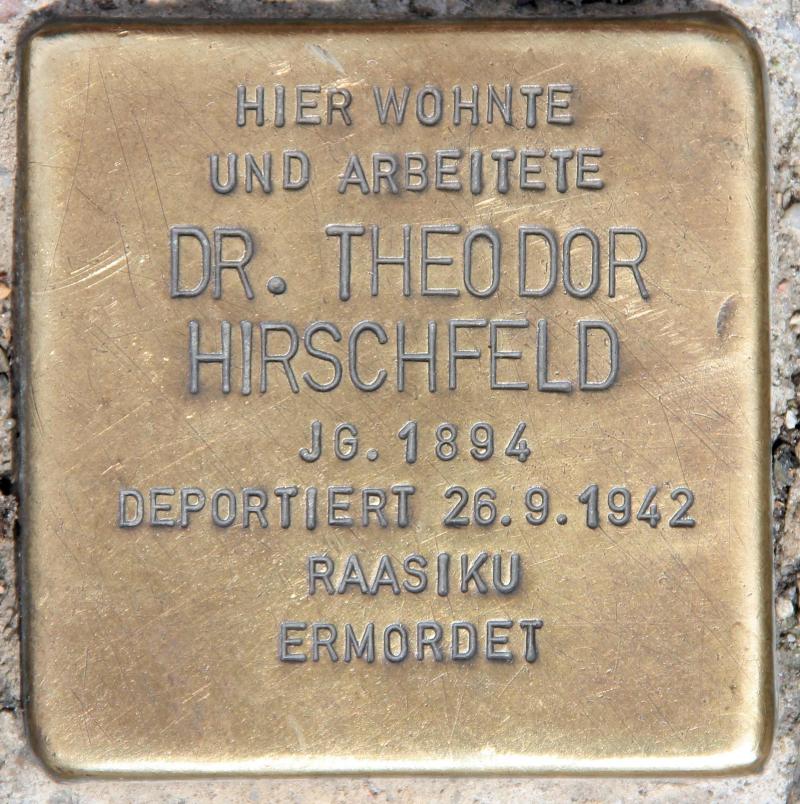 Stolperstein für Theodor Hirschfeld.