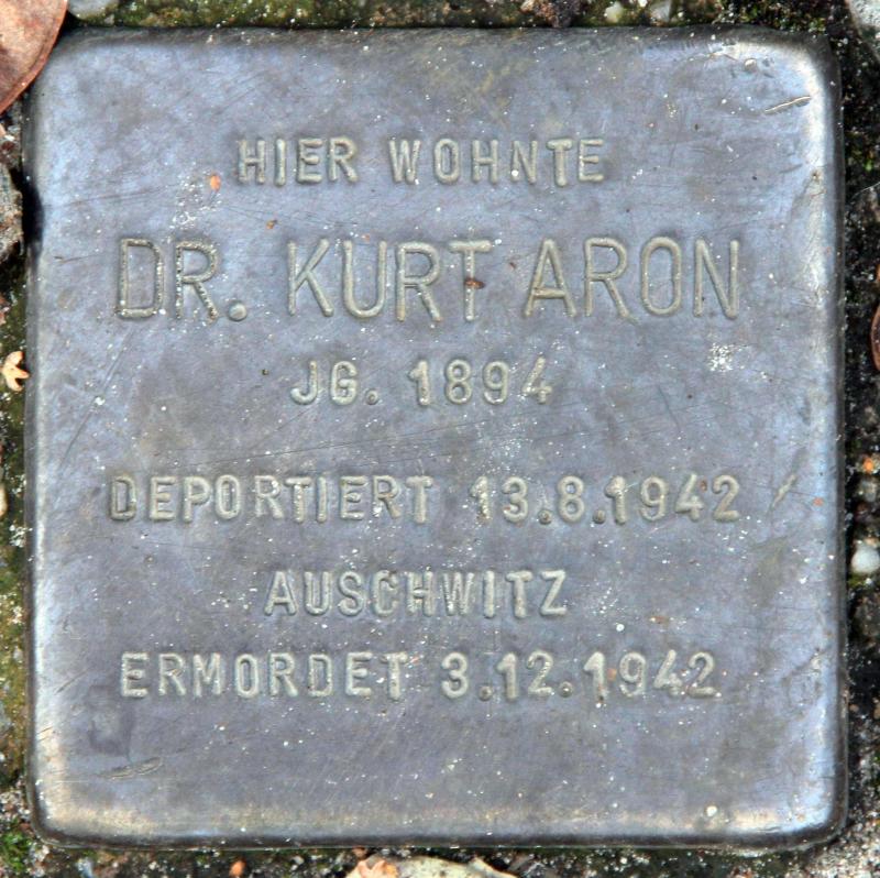 Stolperstein für Kurt Aron.