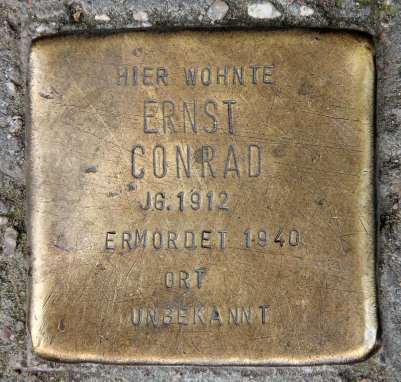 Stolperstein für Ernst Conrad.