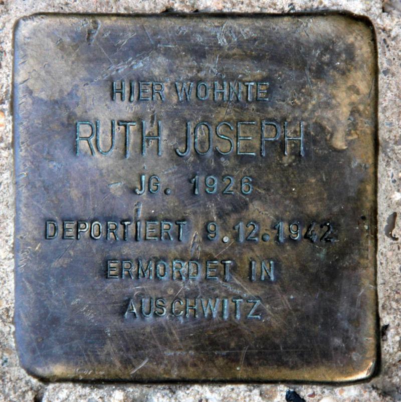 Stolperstein für Ruth Joseph.