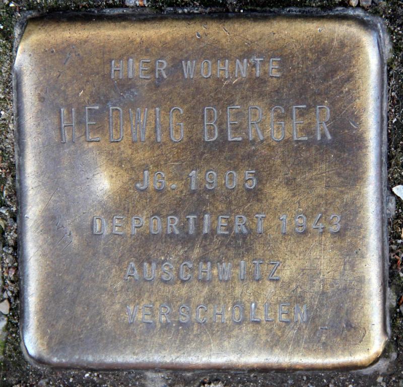 Stolperstein für Hedwig Berger.