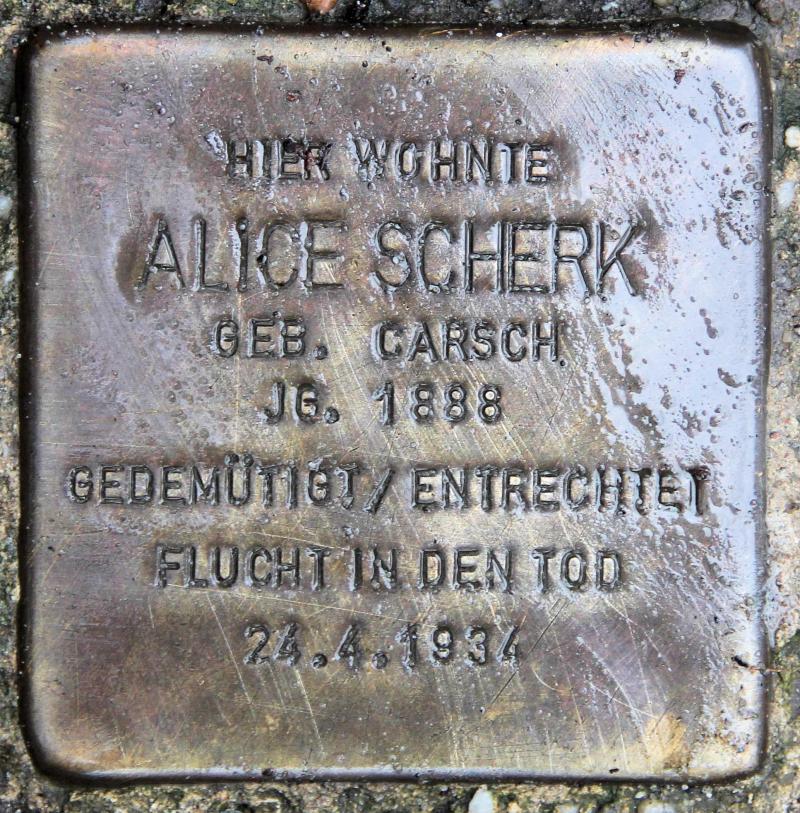 Stolperstein für Alice Scherk.