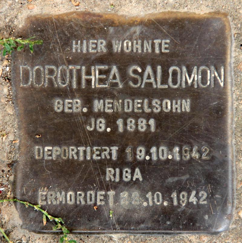 Stolperstein für Dorothea Salomon.
