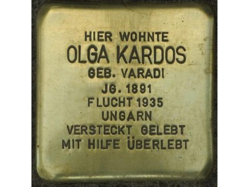Stolperstein Olga Kardos © H. J. Hupka
