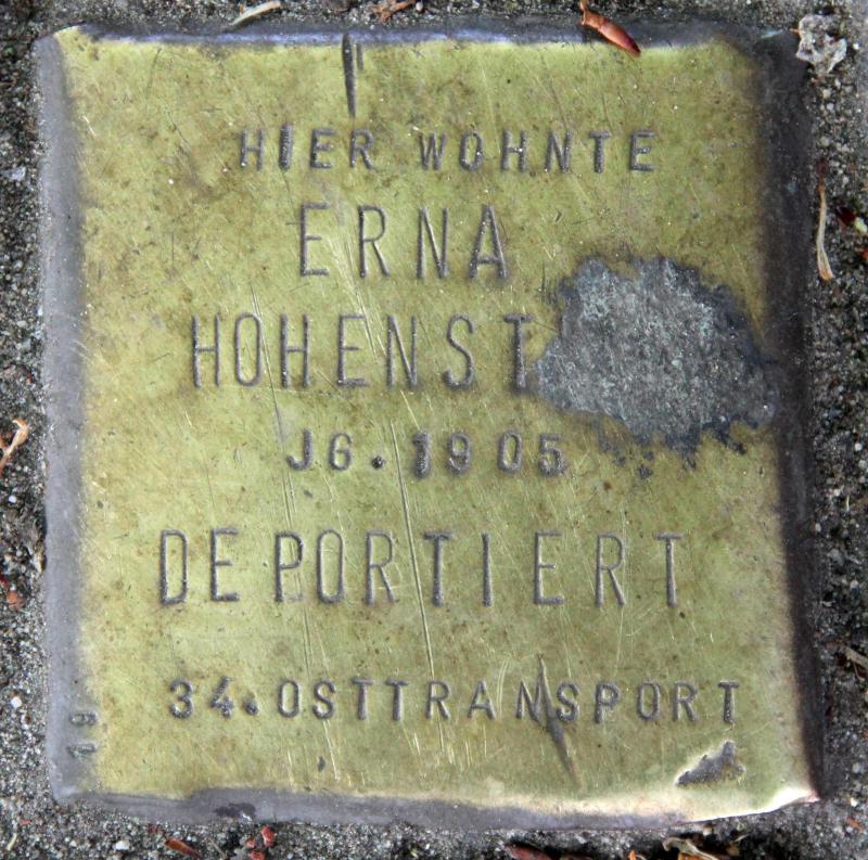Stolperstein für Erna Hohenstein.