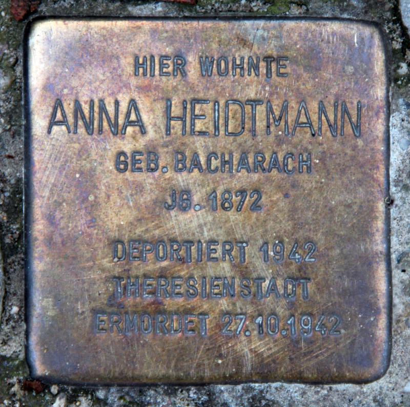 Stolperstein für Anna Heidtmann.