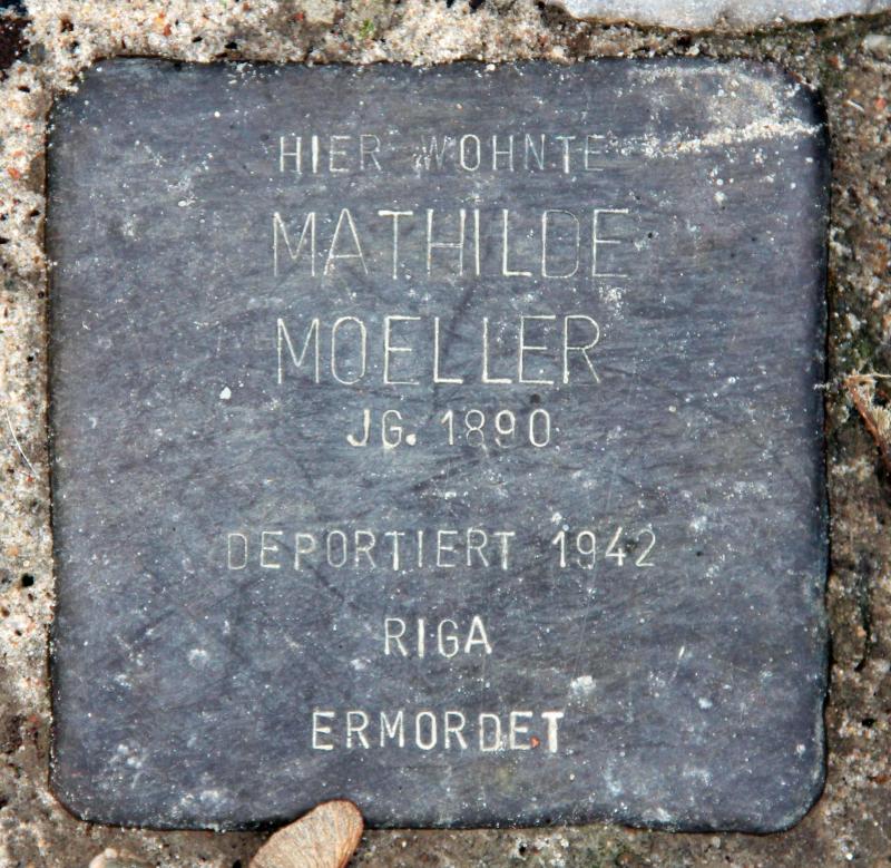 Stolperstein für Mathilde Moeller.