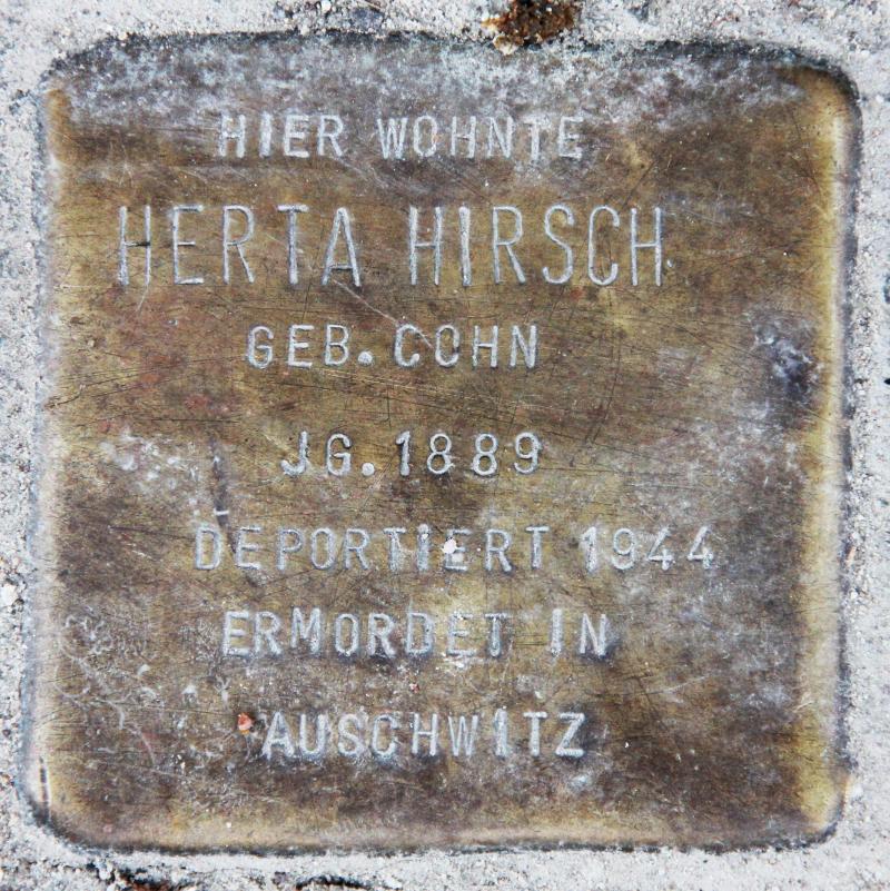 Stolperstein für Hertha Hirsch.
