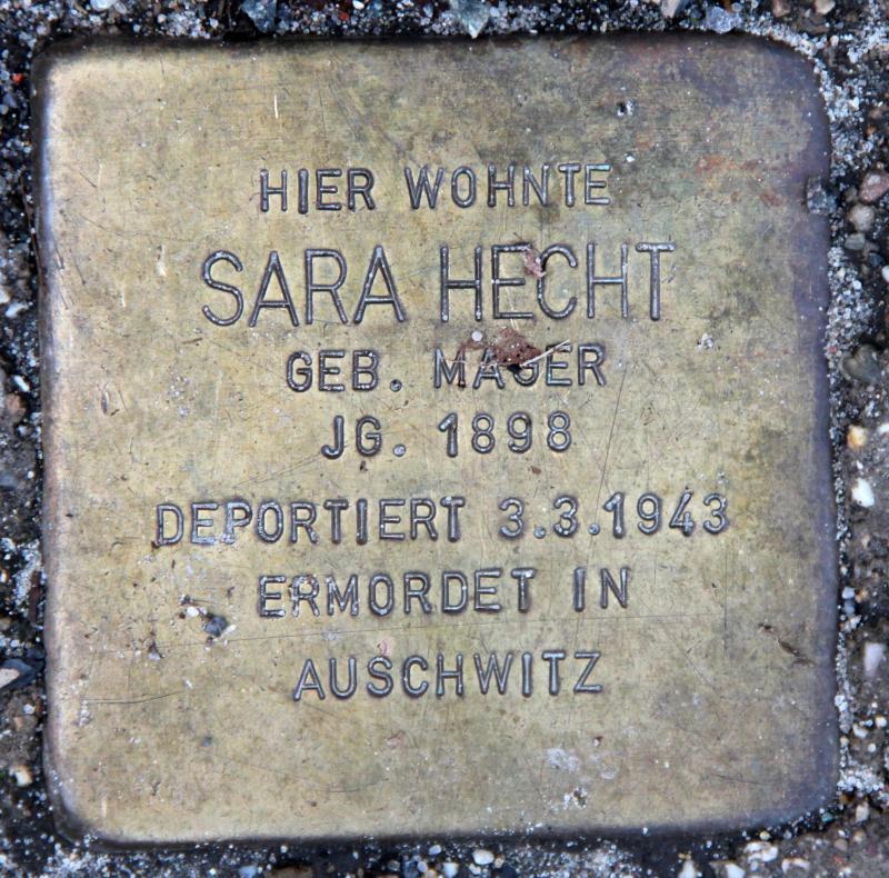 Stolperstein für Sara Hecht.
